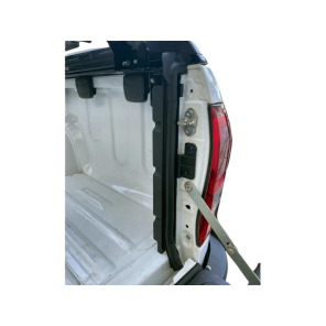 TAILGATE SEAL, Tetningslist, Toyota Hilux Revo '16-